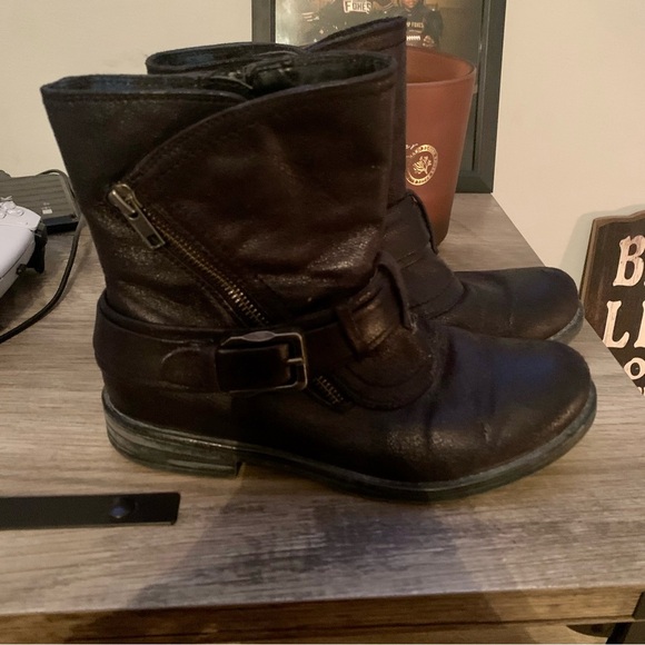 Baretraps Crosby Booties wmns size 6m black & chrome silver - Picture 5 of 7